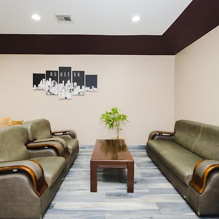 Sapphire Inn & Suites Channelview Bagian luar foto