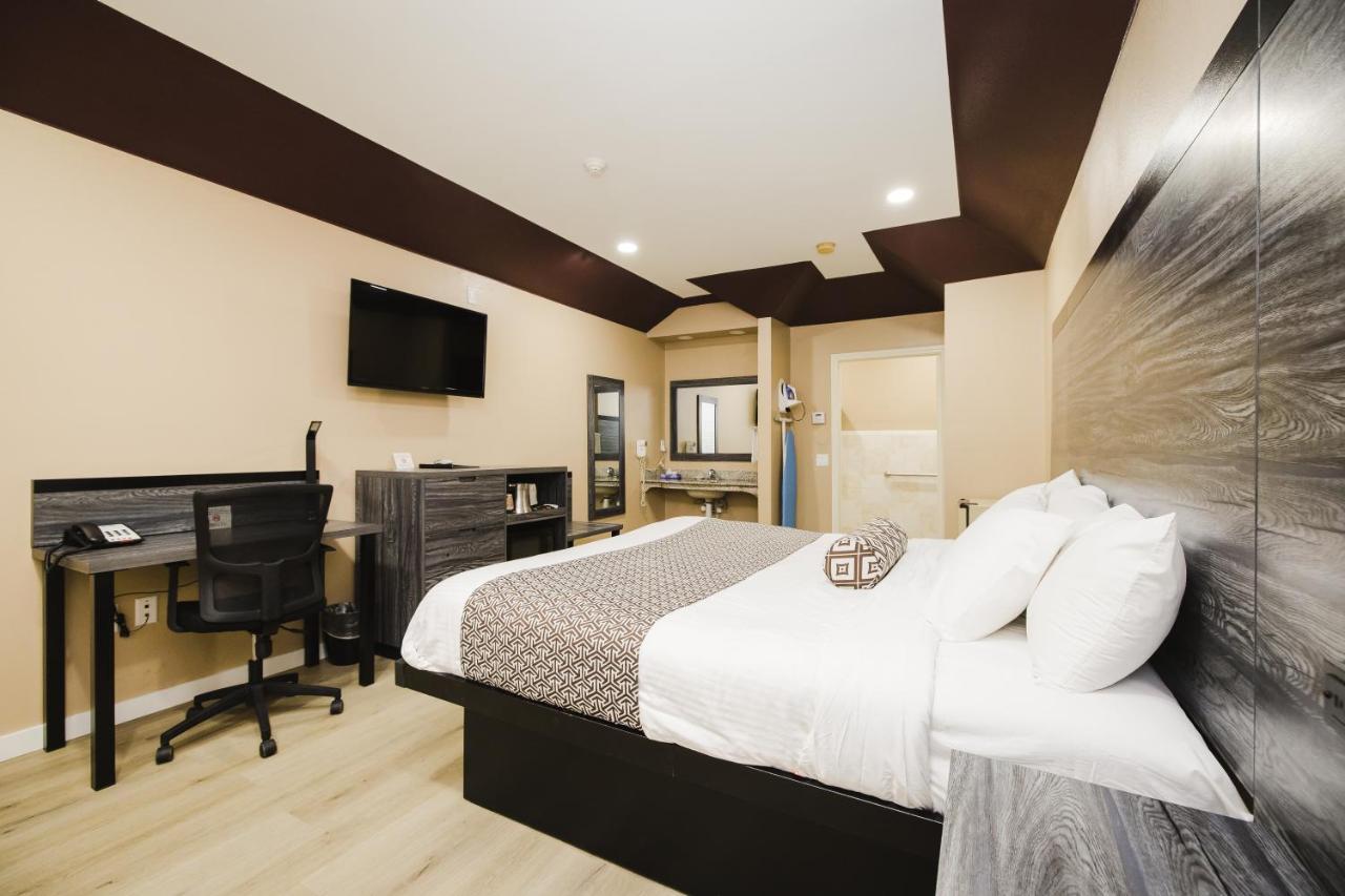 Sapphire Inn & Suites Channelview Bagian luar foto