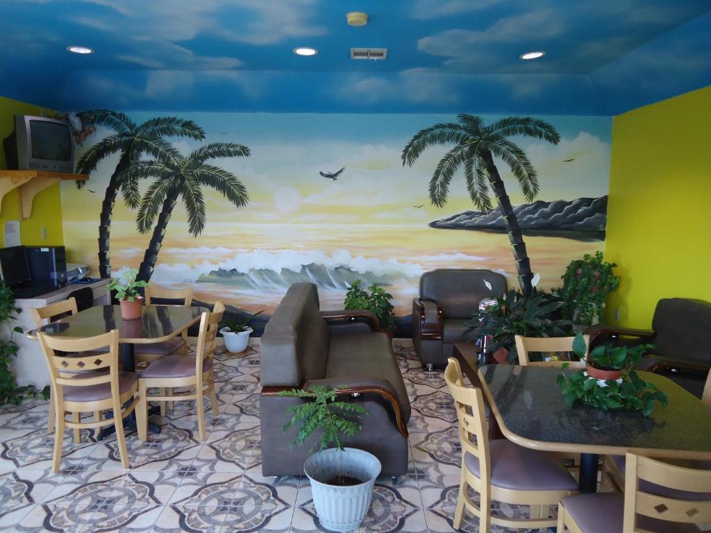 Sapphire Inn & Suites Channelview Bagian luar foto